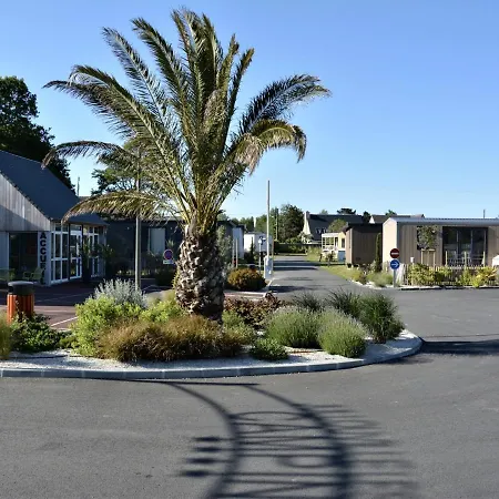 Ferienhaus Mobil-home Luxe A Jullouville: 200m Plage, Piscine Chauffee, 4 Pers, Parking, Wi-fi Inclus - Fr-1-361a-34 *