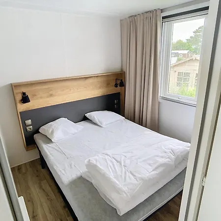 Mobil-home Luxe A Jullouville: 200m Plage, Piscine Chauffee, 4 Pers, Parking, Wi-fi Inclus - Fr-1-361a-34 Holiday home
