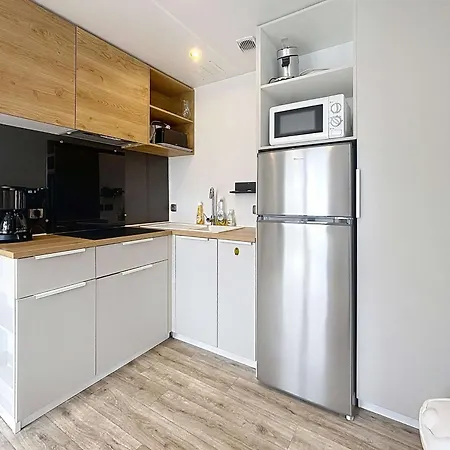 Casa vacanze Mobil-home Luxe A Jullouville: 200m Plage, Piscine Chauffee, 4 Pers, Parking, Wi-fi Inclus - Fr-1-361a-34 Jullouville-les-Pins