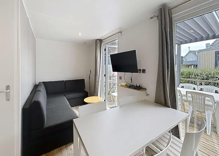 Mobil-home Luxe à Jullouville: 200m Plage, Piscine Chauffée, 4 Pers, Parking, Wi-fi Inclus - Fr-1-361a-34 *